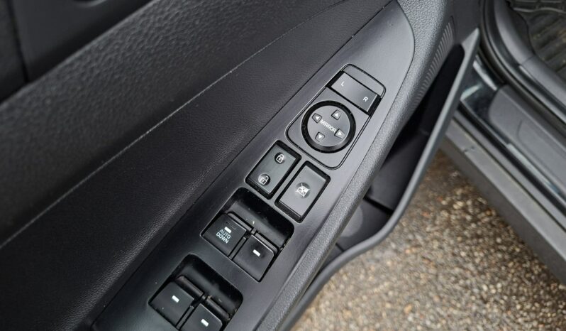 Hyundai Tucson | FWD (przód) | Manualna | 132 KM | Czarny full