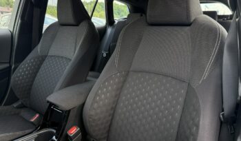 Toyota Corolla | FWD (przód) | Automatyczna | 140 KM | Srebrny full