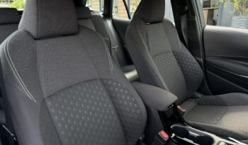 Toyota Corolla | FWD (przód) | Automatyczna | 140 KM | Srebrny full