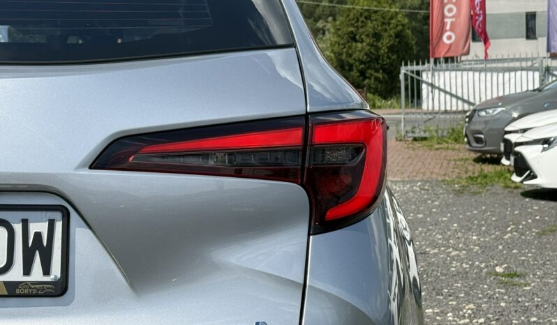 Toyota Corolla | FWD (przód) | Automatyczna | 140 KM | Srebrny full