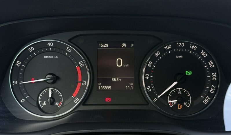 Skoda Octavia | FWD (przód) | Automatyczna | 150 KM | Biały full