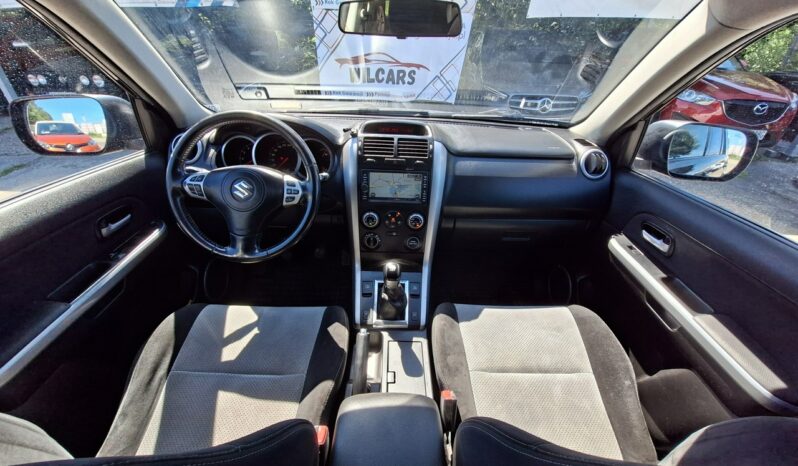 Suzuki Grand Vitara | 4×4 (stały) | Manualna | 130 KM | Czarny full