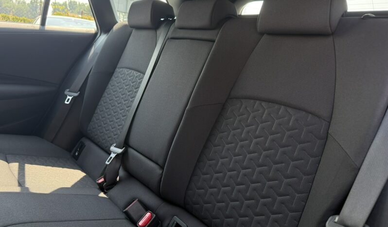 Toyota Corolla | FWD (przód) | Automatyczna | 122 KM | Czarny full