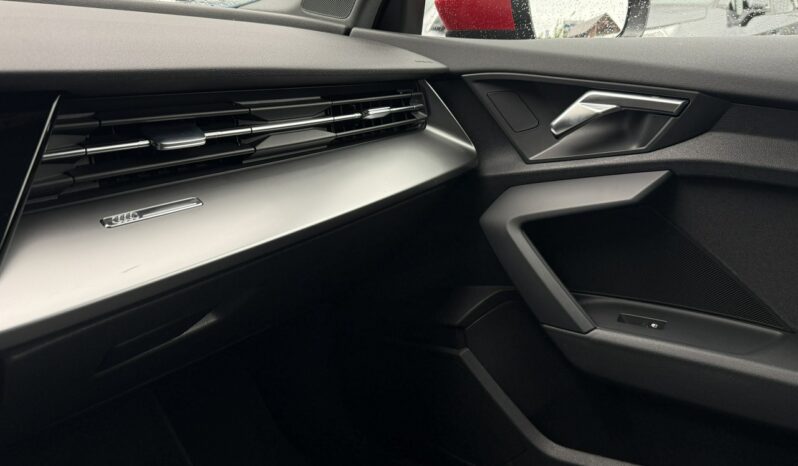 Audi A3 Sportback | FWD (przód) | Automatyczna | 150 KM | Czerwony full