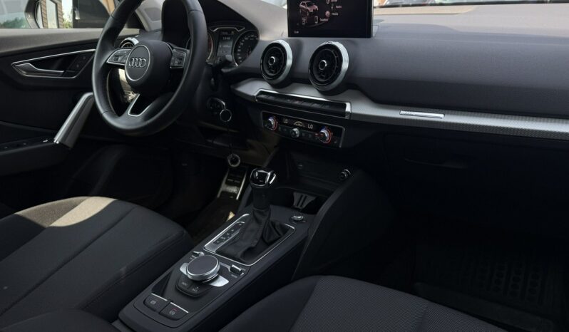 Audi Q2 | FWD (przód) | Automatyczna | 150 KM | Szary full