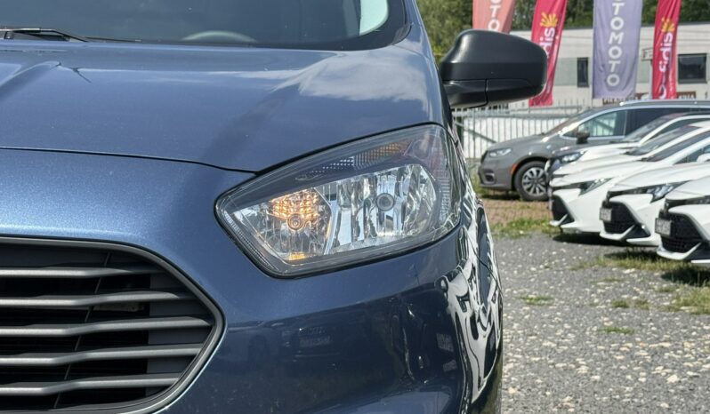 Ford Transit Courier | FWD (przód) | Manualna | 100 KM | Granatowy full