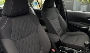 Toyota Corolla | FWD (przód) | Manualna | 125 KM | Srebrny full
