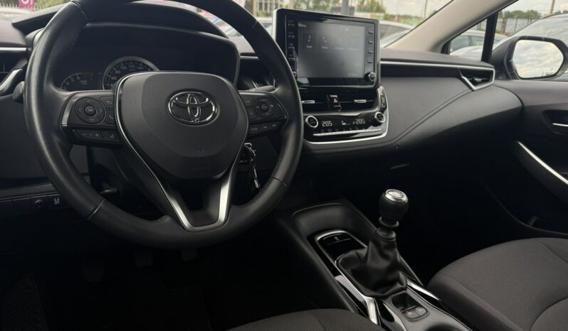 Toyota Corolla | FWD (przód) | Manualna | 125 KM | Srebrny full