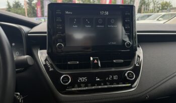 Toyota Corolla | FWD (przód) | Manualna | 125 KM | Srebrny full
