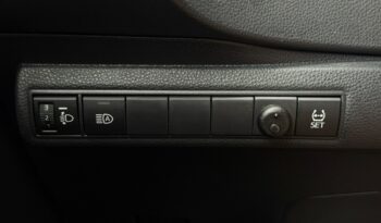 Toyota Corolla | FWD (przód) | Manualna | 125 KM | Srebrny full