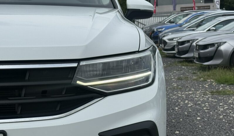 Volkswagen Tiguan | FWD (przód) | Automatyczna | 150 KM | Biały full