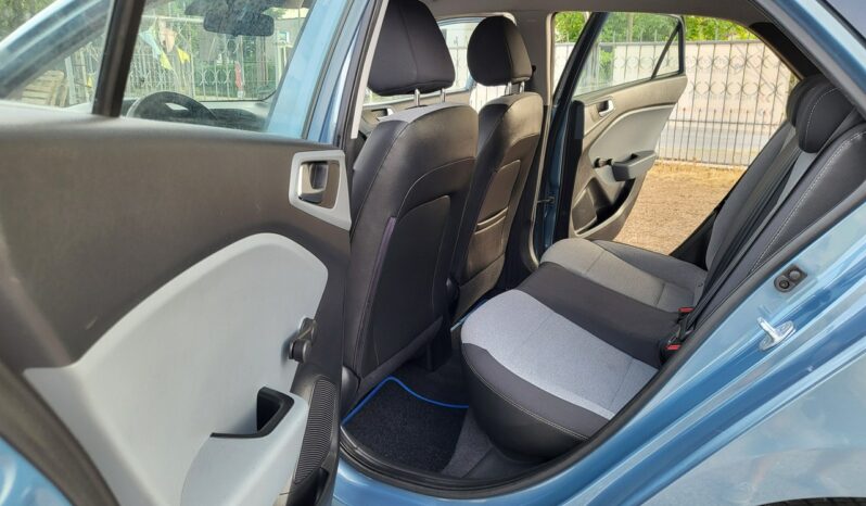 HYUNDAI i20  | FWD (przód) | Manualna | 85 KM | Niebieski full