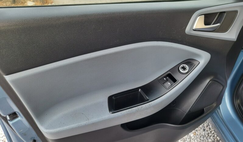 HYUNDAI i20  | FWD (przód) | Manualna | 85 KM | Niebieski full