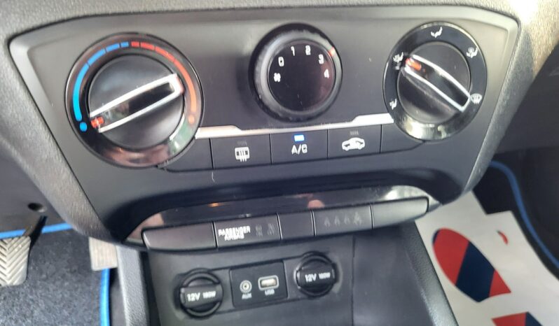 HYUNDAI i20  | FWD (przód) | Manualna | 85 KM | Niebieski full