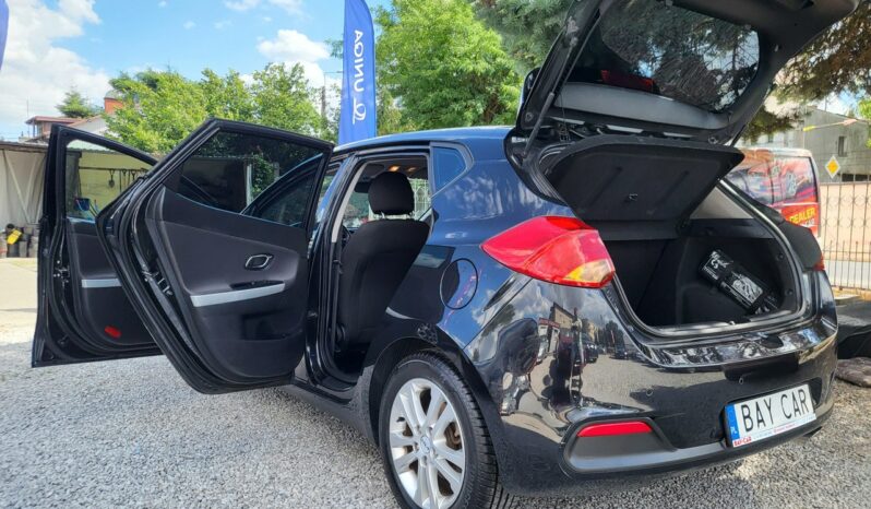 KIA Ceed  | FWD (przód) | Manualna | 100 KM | Czarny full