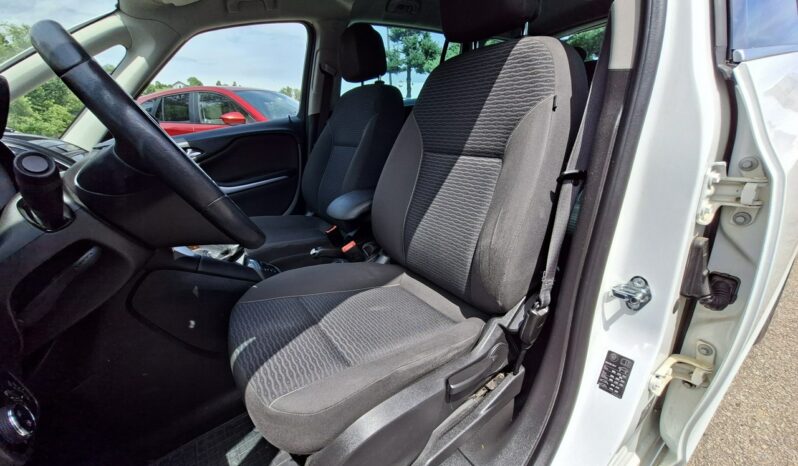 Opel Zafira | FWD (przód) | Manualna | 120 KM | Biały full