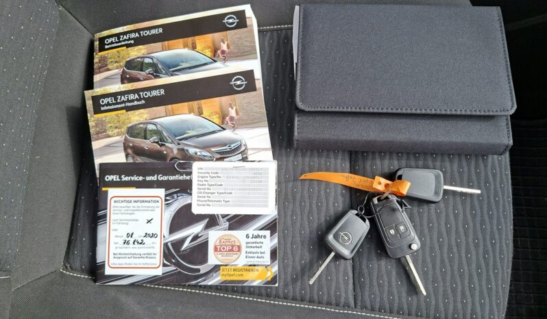 Opel Zafira | FWD (przód) | Manualna | 120 KM | Biały full