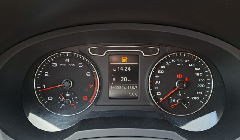 Audi Q3 | 4×4 (doł. automatycznie) | Manualna | 170 KM | Czarny full