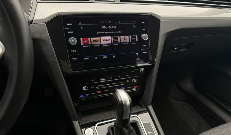 Volkswagen Passat | FWD (przód) | Automatyczna | 150 KM | Szary full