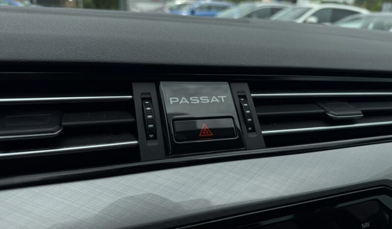 Volkswagen Passat | FWD (przód) | Automatyczna | 150 KM | Szary full