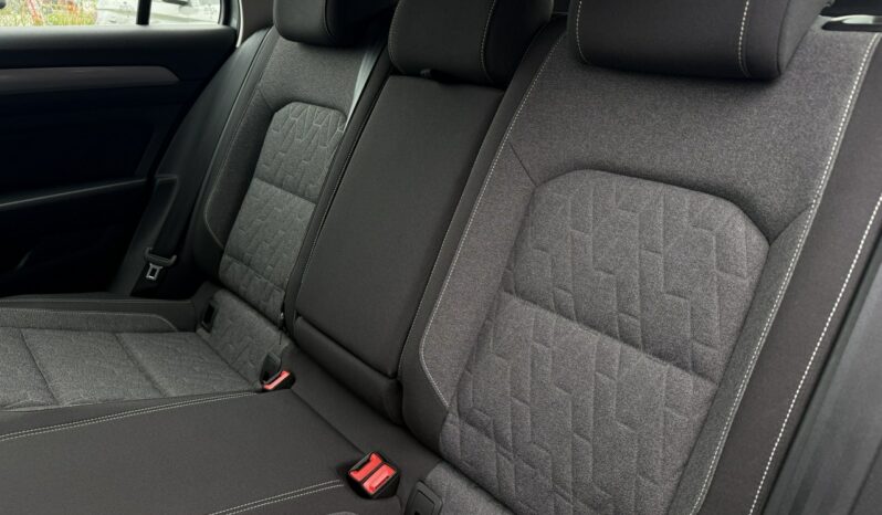 Volkswagen Passat | FWD (przód) | Automatyczna | 150 KM | Szary full