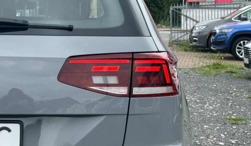 Volkswagen Passat | FWD (przód) | Automatyczna | 150 KM | Szary full