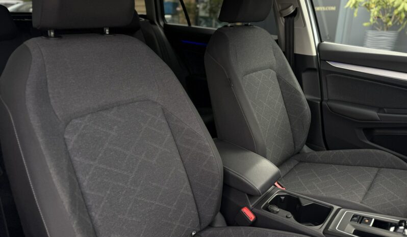 Volkswagen Golf | FWD (przód) | Automatyczna | 150 KM | Srebrny full
