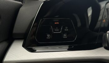 Volkswagen Golf | FWD (przód) | Automatyczna | 150 KM | Srebrny full