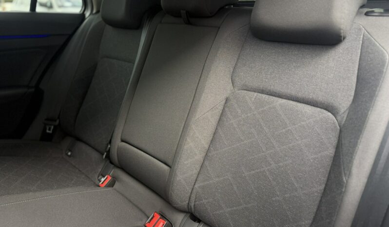 Volkswagen Golf | FWD (przód) | Automatyczna | 150 KM | Srebrny full