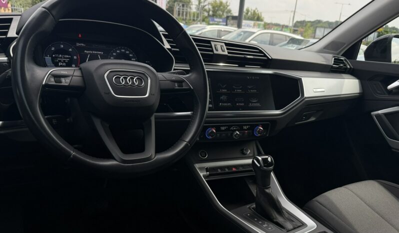Audi Q3 | FWD (przód) | Automatyczna | 150 KM | Czarny full