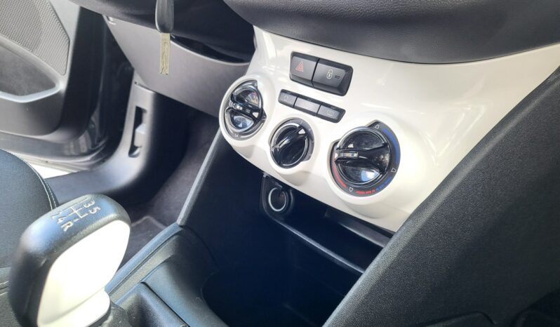Peugeot 208 | FWD (przód) | Manualna | 68 KM | Szary full