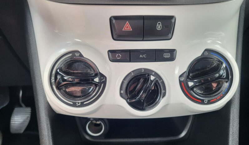 Peugeot 208 | FWD (przód) | Manualna | 68 KM | Szary full