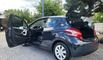 Peugeot 208 | FWD (przód) | Manualna | 68 KM | Szary full