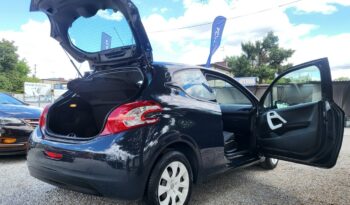 Peugeot 208 | FWD (przód) | Manualna | 68 KM | Szary full