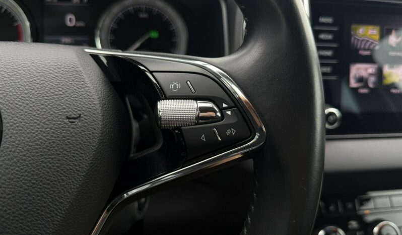 Skoda Karoq | FWD (przód) | Automatyczna | 150 KM | Szary full