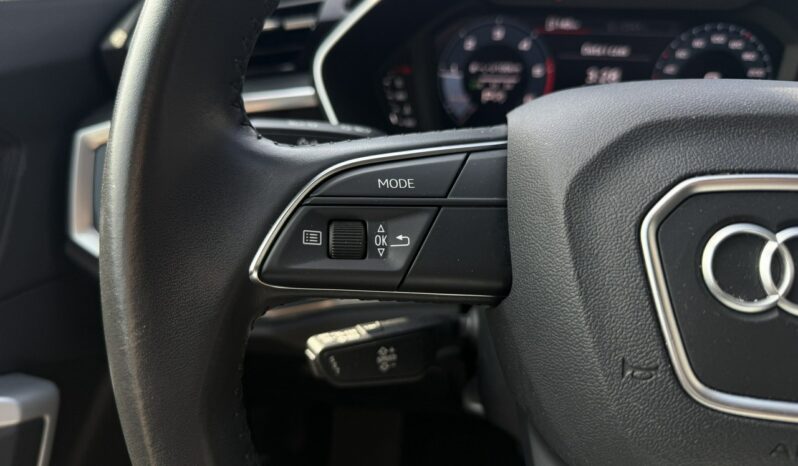 Audi Q3 | FWD (przód) | Automatyczna | 150 KM | Niebieski full