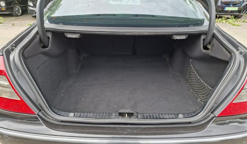 Mercedes-Benz Klasa E | RWD (tył) | Automatyczna | 170 KM | Czarny full