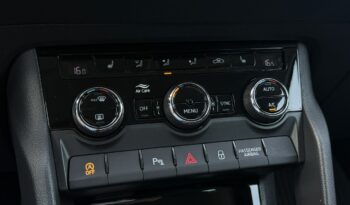 Skoda Karoq | FWD (przód) | Automatyczna | 150 KM | Biały full