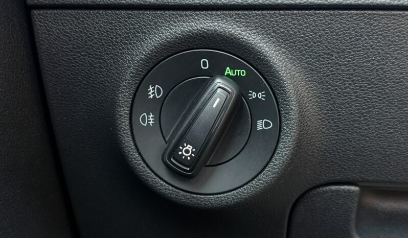 Skoda Karoq | FWD (przód) | Automatyczna | 150 KM | Biały full