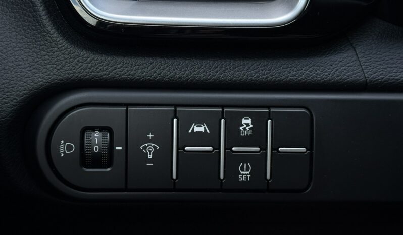 Kia Ceed | FWD (przód) | Manualna | 160 KM | Szary full