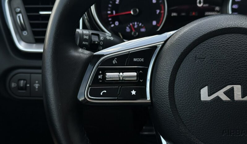 Kia Ceed | FWD (przód) | Manualna | 160 KM | Szary full