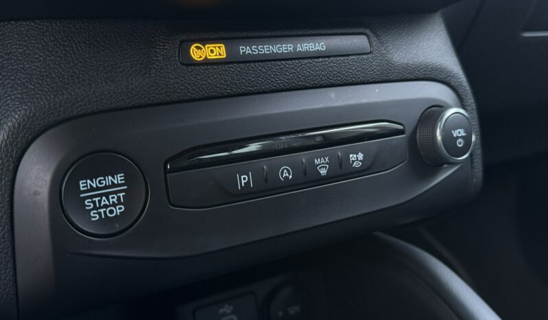 Ford Focus | FWD (przód) | Manualna | 125 KM | Czerwony full
