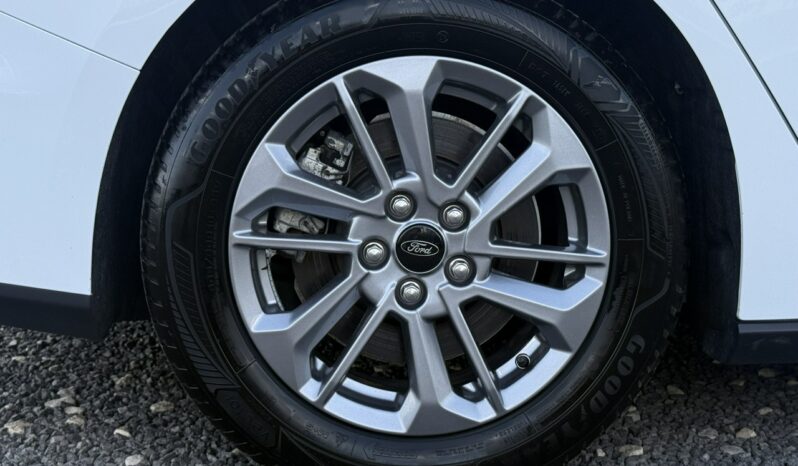 Ford Focus | FWD (przód) | Manualna | 125 KM | Biały full