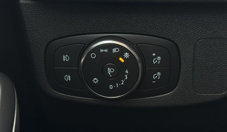 Ford Focus | FWD (przód) | Manualna | 125 KM | Czerwony full