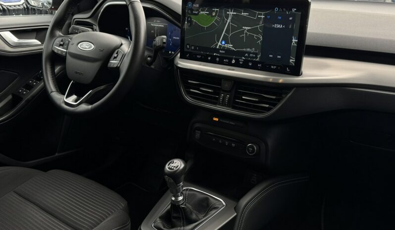 Ford Focus | FWD (przód) | Manualna | 125 KM | Czerwony full