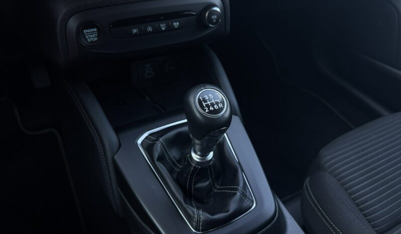 Ford Focus | FWD (przód) | Manualna | 125 KM | Czerwony full