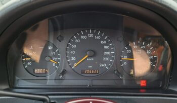 Mercedes-Benz ML | 4×4 (stały) | Automatyczna | 218 KM | Srebrny full