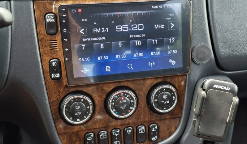 Mercedes-Benz ML | 4×4 (stały) | Automatyczna | 218 KM | Srebrny full