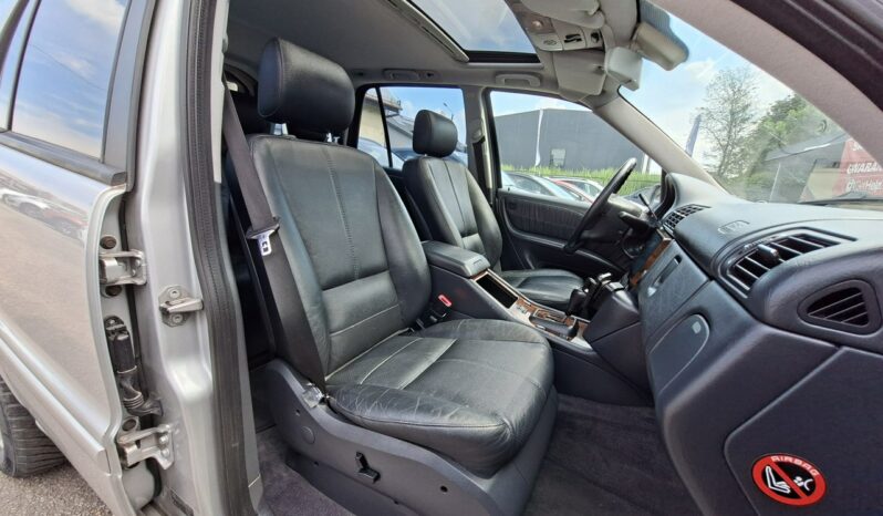 Mercedes-Benz ML | 4×4 (stały) | Automatyczna | 218 KM | Srebrny full