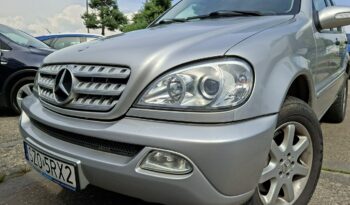 Mercedes-Benz ML | 4×4 (stały) | Automatyczna | 218 KM | Srebrny full